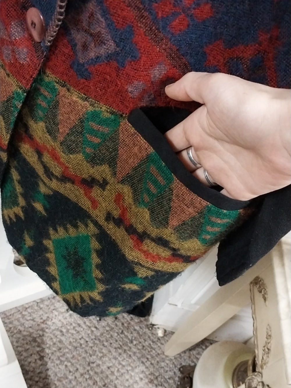 Vintage Wrapper USA Black Blazer with Multicolor Southwestern Front - Picture 4 of 5